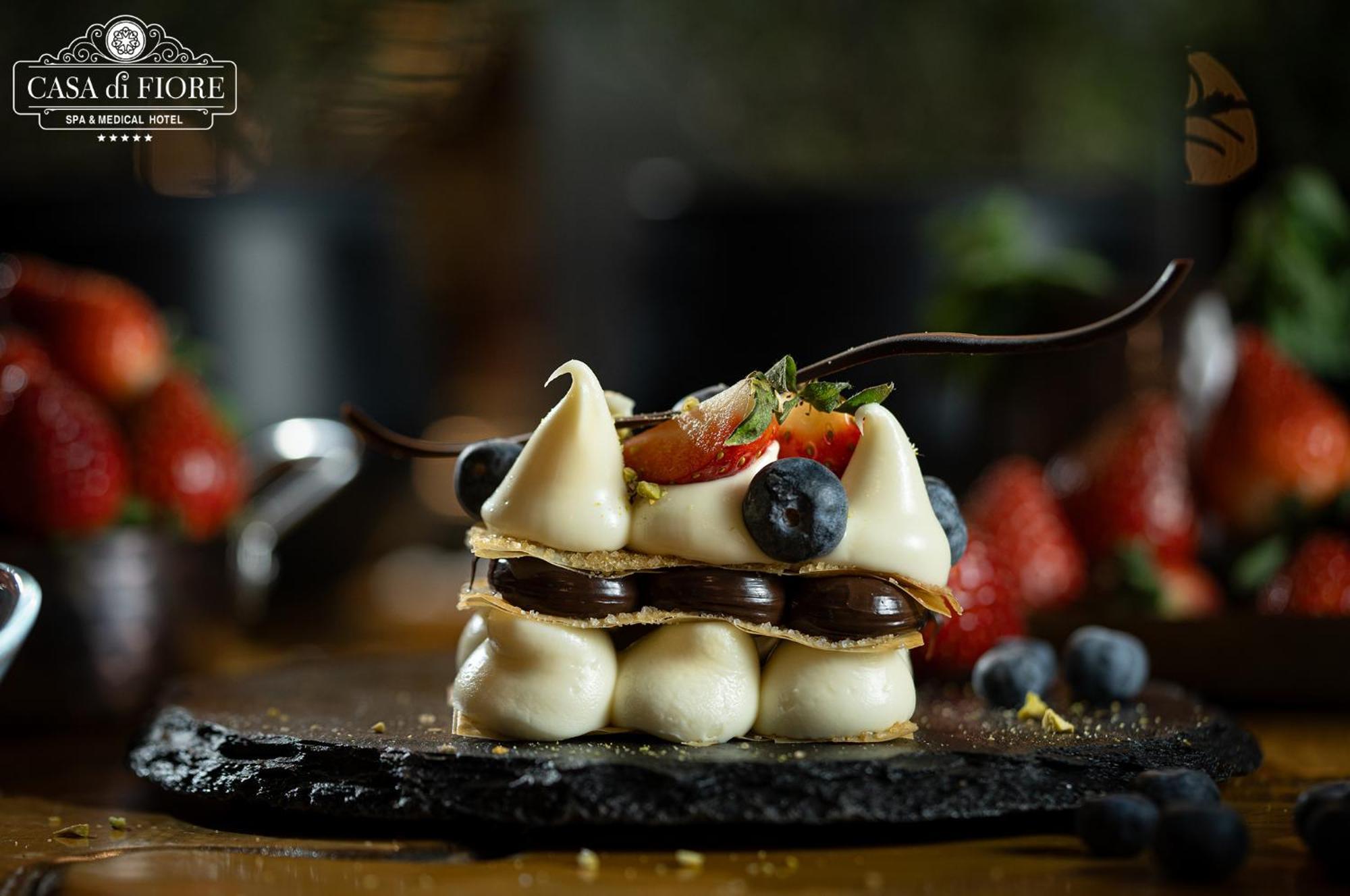 Casa Di Fiore Spa And Medical Hotel, Mineral Pools & Private Beach Kranevo Exterior foto A chocolate dessert