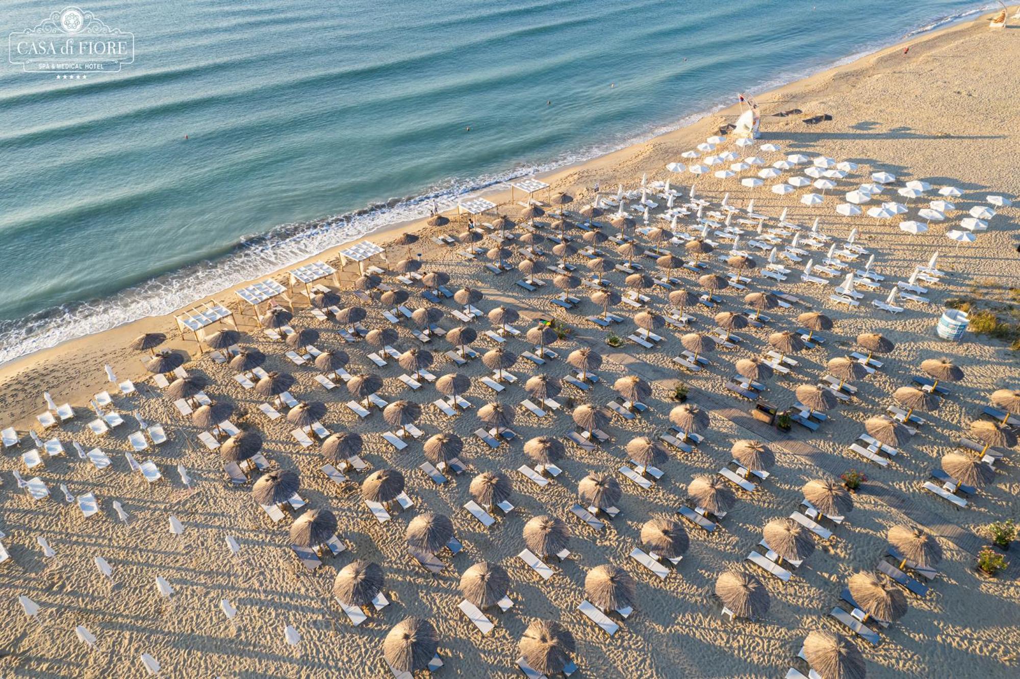 Casa Di Fiore Spa And Medical Hotel, Mineral Pools & Private Beach Kranevo Exterior foto Aerial view of the beach
