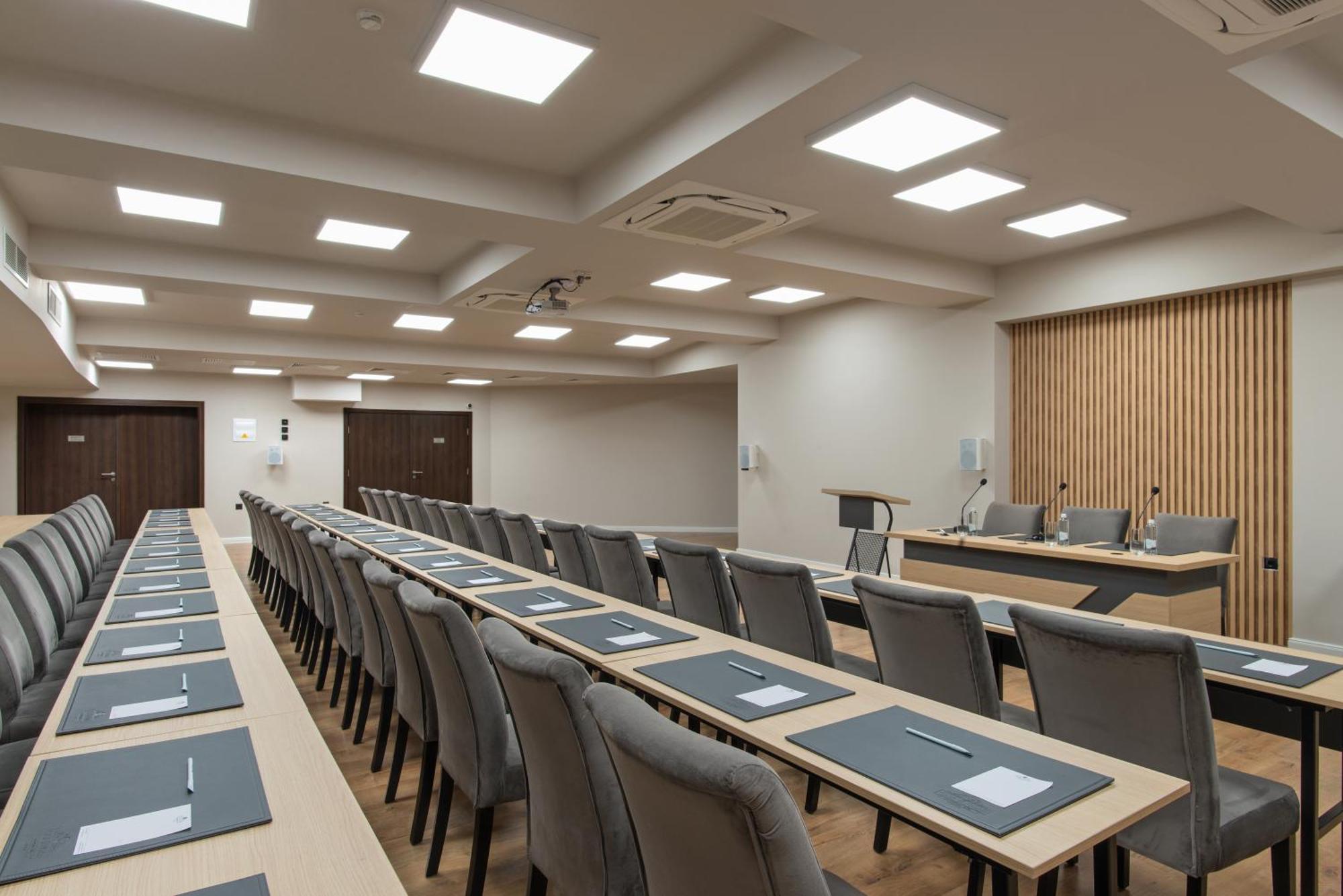 Casa Di Fiore Spa And Medical Hotel, Mineral Pools & Private Beach Kranevo Exterior foto The meeting room of the European Economic and Social Committee